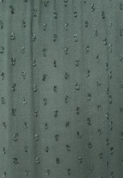 ONLY Tall ONLPELIA LIFE DOT BLOUSE TALL - Blouse - Balsam Green -ONLY Tall Shop 04ade46a1ebf427994cd1cbaae215e07