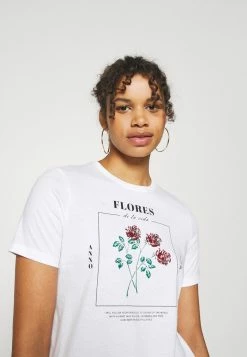 ONLY Tall ONLKITA LIFE REG ROSE BOX - Print T-shirt - Bright Whiteflores -ONLY Tall Shop 04df4945ab8a420187e71b8280fa7417