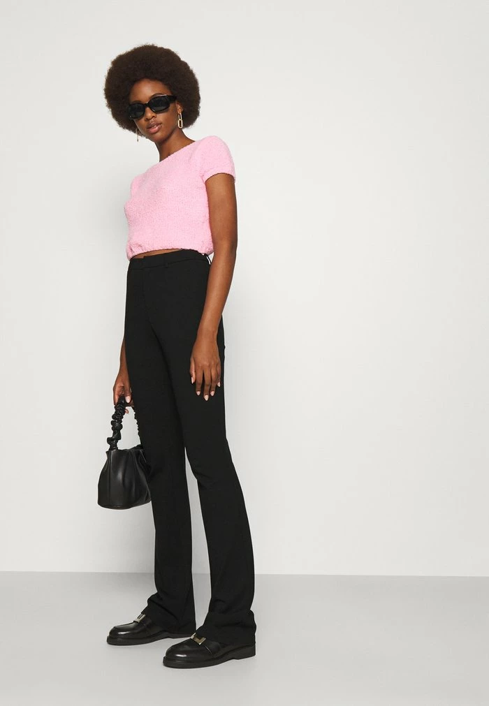 ONLY Tall ONLELORAVIKA FLARE PANT - Trousers - Black 6 ONLY Tall ONLELORAVIKA FLARE PANT - Trousers - Black - Image 4