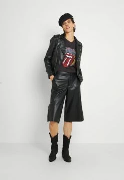 ONLY Tall ONLROLLING STONES ROCK - Print T-shirt - Black -ONLY Tall Shop 0c0dbc984d7a43d8a440f8755439c800