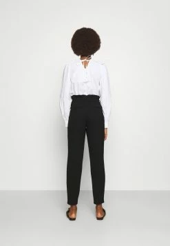 ONLY Tall ONLPOPTRASH LIFE CARROT PANT - Tracksuit Bottoms - Black -ONLY Tall Shop 10aa51ced5094e1197c2f913d513fe85