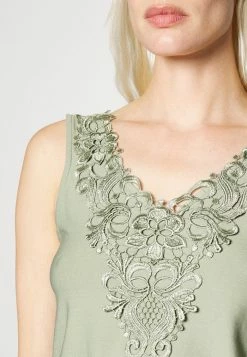 ONLY Tall ONLNIDA - Top - Desert Sage 11 ONLY Tall ONLNIDA - Top - Desert Sage -ONLY Tall Shop 180571c46cc04128935c666b92f9c886