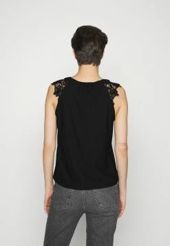 ONLY Tall ONLSILJA LIFE NEW - Print T-shirt - Black -ONLY Tall Shop 26edf2e339a642cea3c139503e48cfd5