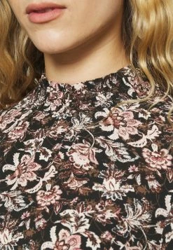 ONLY Tall ONLNOVA SMOCK - Blouse - Black Ethnic Blossom -ONLY Tall Shop 2c525946b12a483a8fd006d193ff8f03