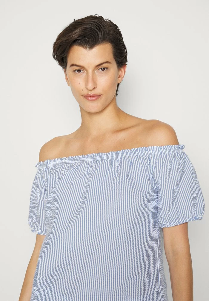ONLY Tall ONLCASSIE OFF SHOULDER - Blouse - Cloud Dancer/medium Denim Blue 7 ONLY Tall ONLCASSIE OFF SHOULDER - Blouse - Cloud Dancer/medium Denim Blue - Image 5