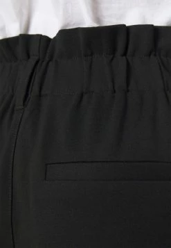 ONLY Tall ONLPOPTRASH LIFE CARROT PANT - Tracksuit Bottoms - Black -ONLY Tall Shop 30165f2230d343cd8e4ba932369fc280