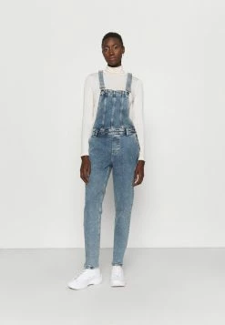 ONLY Tall ONLINC PERCY DUNG OVERALL - Dungarees - Medium Blue Denim