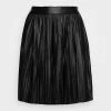 ONLY Tall ONLFIE PLEAT SKIRT - Mini Skirt - Black