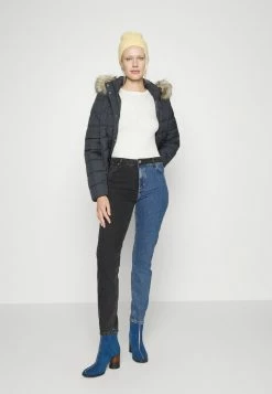 ONLY Tall ONLINCJAGGER LIFE MOM - Relaxed Fit Jeans - Black Denim/light Blue Denim 8 ONLY Tall ONLINCJAGGER LIFE MOM - Relaxed Fit Jeans - Black Denim/light Blue Denim -ONLY Tall Shop 4141018e2bc0460dbf26cfa1ff2d6c7c