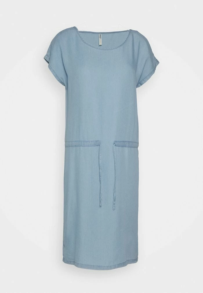 ONLY Tall ONLPEMA MAY LIFE DRESS - Day Dress - Light Blue Denim 3 ONLY Tall ONLPEMA MAY LIFE DRESS - Day Dress - Light Blue Denim