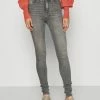 ONLY Tall ONLPAOLA LIFE - Jeans Skinny Fit - Grey Denim