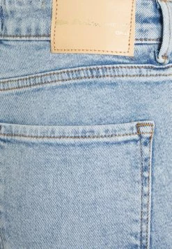 ONLY Tall ONLEMILY STRET LIFE - Slim Fit Jeans - Light Blue Denim 7 ONLY Tall ONLEMILY STRET LIFE - Slim Fit Jeans - Light Blue Denim -ONLY Tall Shop 45f88ff120c64cc7975f842c449bc960