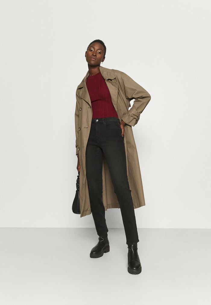 ONLY Tall ONLSU - Slim Fit Jeans - Black 4 ONLY Tall ONLSU - Slim Fit Jeans - Black - Image 2