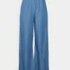 ONLY Tall ONLBEA CALY LIFE TALL - Trousers - Medium Blue Denim -ONLY Tall Shop 4be6bdeb601b4d41b8b6315e797c3694