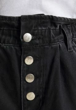 ONLY Tall ONLCUBA LIFE HW SLOUCHY DOT - Straight Leg Jeans - Black Denim -ONLY Tall Shop 53aa6eab08bb475996f90117a28495dc