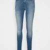 ONLY Tall ONLPOWER MID PUSH UP - Jeans Skinny Fit - Light Medium Blue Denim -ONLY Tall Shop 57c9b90c0b684580baeea3482a0e71f9