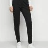 ONLY Tall ONLPOPTRASH EASY FRILL PANT - Tracksuit Bottoms - Black