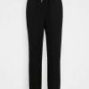 ONLY Tall ONLMILEY - Trousers - Black 2 ONLY Tall ONLMILEY - Trousers - Black -ONLY Tall Shop 59d62aa5151e420695105328ae885626