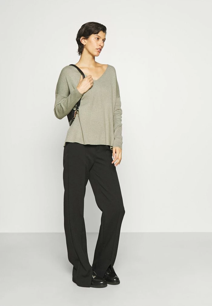 ONLY Tall ONLAUGUSTA V-NECK - Jumper - Shadow Melange 4 ONLY Tall ONLAUGUSTA V-NECK - Jumper - Shadow Melange - Image 2