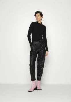 ONLY Tall ONLKELCI RUFFLE - Jumper - Black -ONLY Tall Shop 5eb36e49e59e4fbbb4d08b22218dfb10