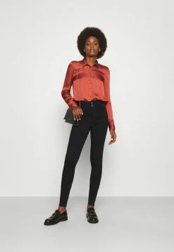 ONLY Tall ONLRAIN LIFE - Jeans Skinny Fit - Black -ONLY Tall Shop 5f456ea7716b43b9a5899f1f6f17be7d