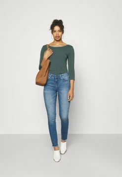 ONLY Tall ONLLIVE LOVE - Long Sleeved Top - Balsam Green 9 ONLY Tall ONLLIVE LOVE - Long Sleeved Top - Balsam Green -ONLY Tall Shop 5fc9772799504ec3b0448229294ac2d5