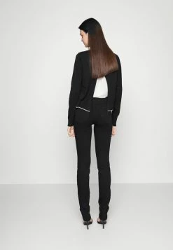 ONLY Tall ONLRAIN LIFE MID SLIM - Slim Fit Jeans - Black Denim 10 ONLY Tall ONLRAIN LIFE MID SLIM - Slim Fit Jeans - Black Denim -ONLY Tall Shop 617a469ff73d48868126759e6cfecfc5