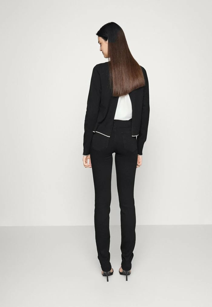 ONLY Tall ONLRAIN LIFE MID SLIM - Slim Fit Jeans - Black Denim 5 ONLY Tall ONLRAIN LIFE MID SLIM - Slim Fit Jeans - Black Denim - Image 3