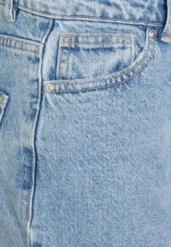 ONLY Tall ONLJAGGER LIFE MOM - Relaxed Fit Jeans - Light Blue Denim -ONLY Tall Shop 63f51718bf2b4d12a5bcdae2a690ba54