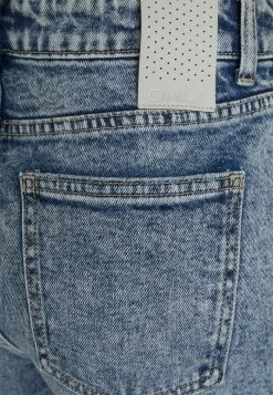 ONLY Tall ONLEMILY LIFE - Relaxed Fit Jeans - Light Blue Denim 7 ONLY Tall ONLEMILY LIFE - Relaxed Fit Jeans - Light Blue Denim -ONLY Tall Shop 66f6a5e9c0174057ba0e30cce4ae2429
