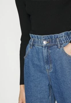 ONLY Tall ONLOVA LIFE CARROT - Relaxed Fit Jeans - Medium Blue Denim -ONLY Tall Shop 677c82f48bab4f4ca3bfaef1929ae2d4