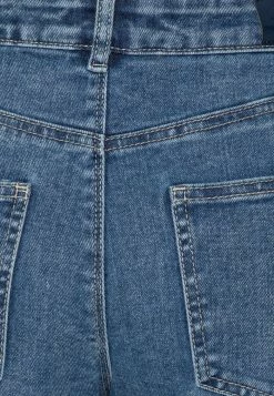 ONLY Tall ONLROBBIE MOM LONGER - Relaxed Fit Jeans - Dark Blue Denim -ONLY Tall Shop 6961fee733224755ab006a85916e1457