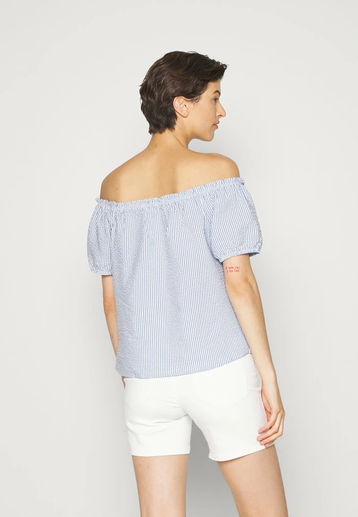 ONLY Tall ONLCASSIE OFF SHOULDER - Blouse - Cloud Dancer/medium Denim Blue 5 ONLY Tall ONLCASSIE OFF SHOULDER - Blouse - Cloud Dancer/medium Denim Blue - Image 3