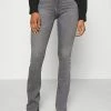 ONLY Tall ONLHUSH LIFE MID FLARED - Jeans Skinny Fit - Grey Denim