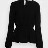 ONLY Tall ONLMETTE O NECK - Long Sleeved Top - Black 1 ONLY Tall ONLMETTE O NECK - Long Sleeved Top - Black -ONLY Tall Shop 7156ea3fc6d34dd49fa75d346dc260a5