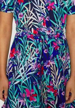 ONLY Tall ONLLINA V-NECK DRESS - Day Dress - Patriot Blue 15 ONLY Tall ONLLINA V-NECK DRESS - Day Dress - Patriot Blue -ONLY Tall Shop 7836a2ba898c42a8af22d9cad906ea6c