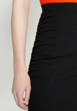 ONLY Tall ONLEMMA SLIT SKIRT - Pencil Skirt - Black -ONLY Tall Shop 9c2003ba8ac847cdad15f9cb0befb42f