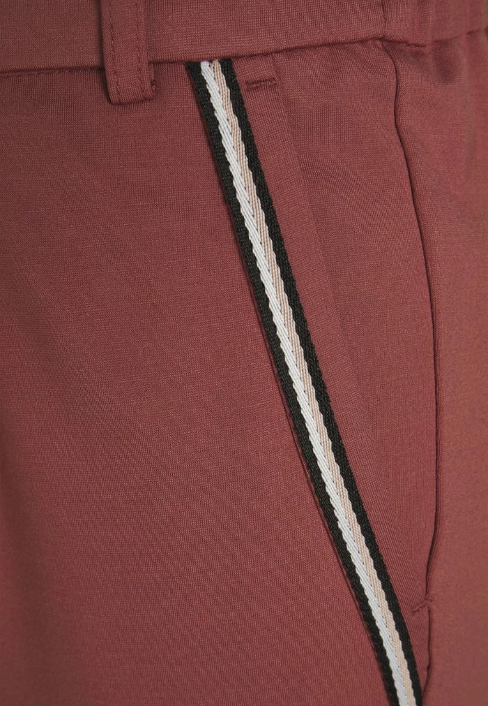 ONLY Tall ONLPOPTRASH EASY NEW SPORTY TAPE - Trousers - Apple Butter Misty Rose/cloud Dancer/black 5 ONLY Tall ONLPOPTRASH EASY NEW SPORTY TAPE - Trousers - Apple Butter Misty Rose/cloud Dancer/black - Image 3