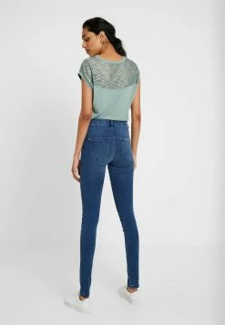 ONLY Tall ONLROYAL - Jeans Skinny Fit - Medium Blue Denim -ONLY Tall Shop a5eb0ae70998480699215f4a9a196201