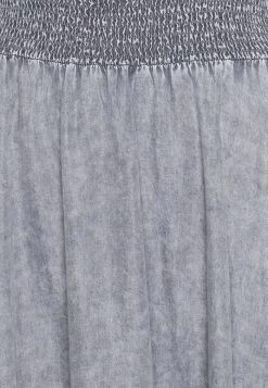 ONLY Tall ONLBEA LIFE SMOCK DRESS - Maxi Dress - Light Grey Denim -ONLY Tall Shop a777104a27a94eef9cccb51736c3db2c