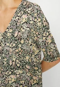 ONLY Tall ONLFREDERIKKE V NECK - Blouse - Cloud Dancer -ONLY Tall Shop a7e307af108c4c5fb9d3650bd1411301