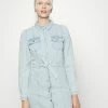 ONLY Tall ONLINC MONICA LIFEDNM DRESS TALL - Denim Dress - Light Blue Denim -ONLY Tall Shop a8a0f6e88f75478aac15922b8e1d1466