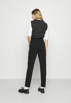 ONLY Tall ONLSURI CAROLINA PANT - Trousers - Black -ONLY Tall Shop ae45bb08016643ab9704f4ff4fc37f86
