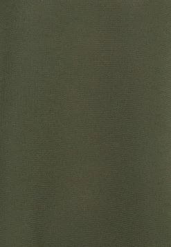 ONLY Tall ONLVIC SOLID - Basic T-shirt - Kalamata -ONLY Tall Shop bca09a8f0320492689e4363af2136ac5