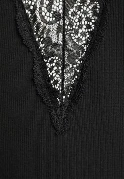 ONLY Tall ONLOLIVIA - Long Sleeved Top - Black -ONLY Tall Shop c95602775ff74e8ea14672db56fa68a1