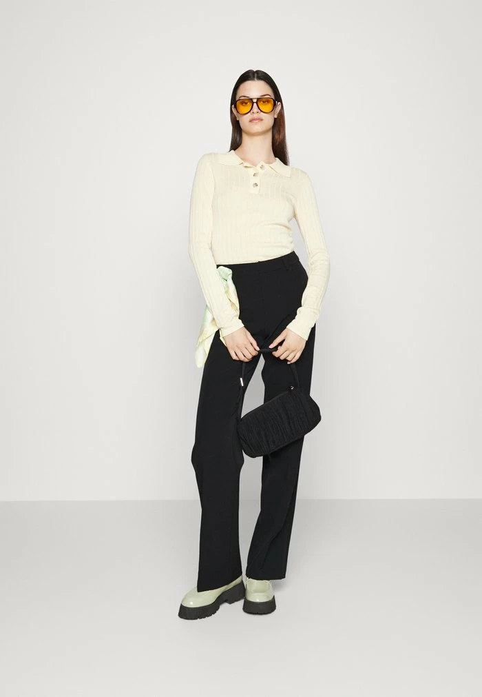 ONLY Tall ONLBERRY WIDE PANT - Trousers - Black 4 ONLY Tall ONLBERRY WIDE PANT - Trousers - Black - Image 2