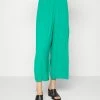 ONLY Tall ONLMARIN CULOTTE - Trousers - Pepper Green -ONLY Tall Shop d19fa3c635764a07b6a99925ae39c701