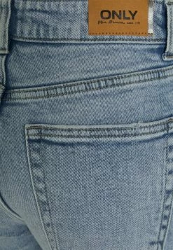 ONLY Tall ONLSCARLETT LIFE - Relaxed Fit Jeans - Light Blue Denim 7 ONLY Tall ONLSCARLETT LIFE - Relaxed Fit Jeans - Light Blue Denim -ONLY Tall Shop d291f77f414149718f9c160d8d369ce4