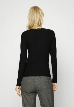 ONLY Tall ONLNELLA V NECK - Jumper - Black -ONLY Tall Shop d9f955e12431472882a54efc33ae0fe6