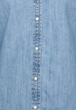 ONLY Tall ONLROCCO LIFE SHIRT - Button-down Blouse - Medium Blue Denim 7 ONLY Tall ONLROCCO LIFE SHIRT - Button-down Blouse - Medium Blue Denim -ONLY Tall Shop e48b2055e47244348d935e7dd7a4d2c5